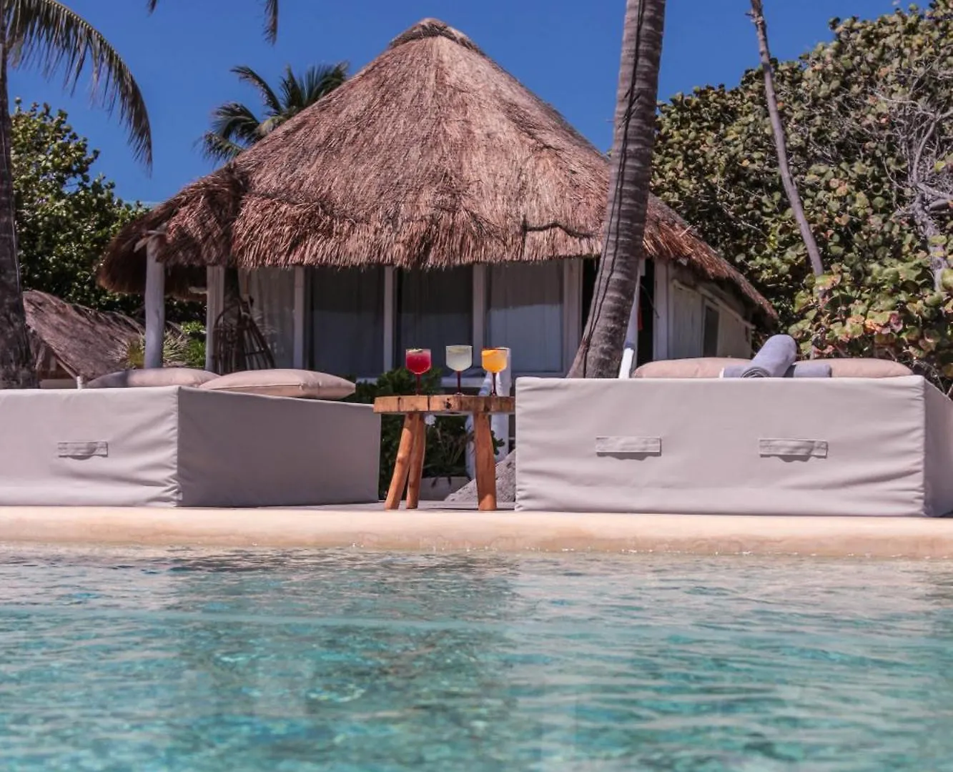 Luxury tent Tulum Beachfront Bungalows
